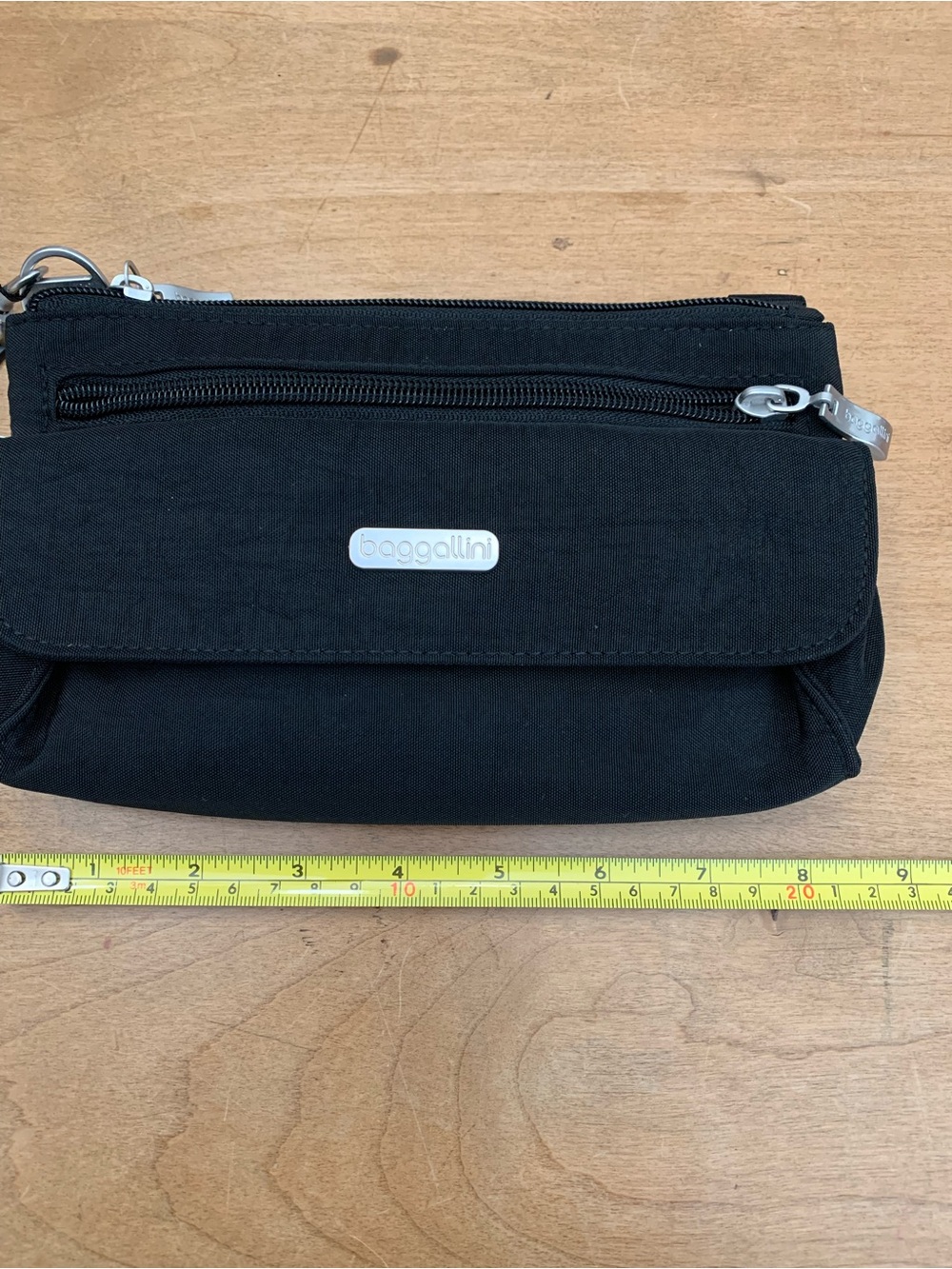 Baggallini Crossbody Black Plaza Mini Bag - Picture 7 of 11